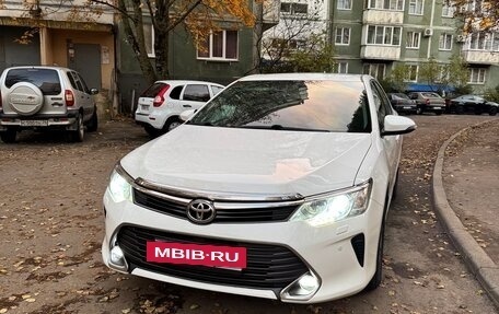 Toyota Camry, 2015 год, 1 750 000 рублей, 13 фотография