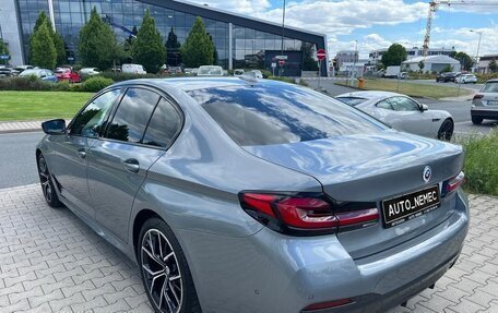 BMW 5 серия, 2020 год, 3 795 000 рублей, 3 фотография