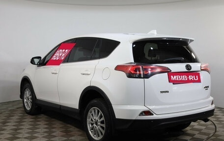 Toyota RAV4, 2016 год, 2 049 000 рублей, 6 фотография