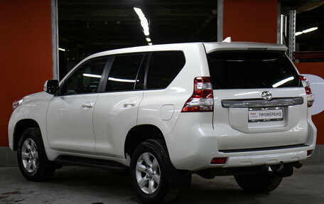 Toyota Land Cruiser Prado 150 рестайлинг 2, 2017 год, 4 649 000 рублей, 7 фотография