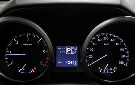 Toyota Land Cruiser Prado 150 рестайлинг 2, 2017 год, 4 649 000 рублей, 13 фотография