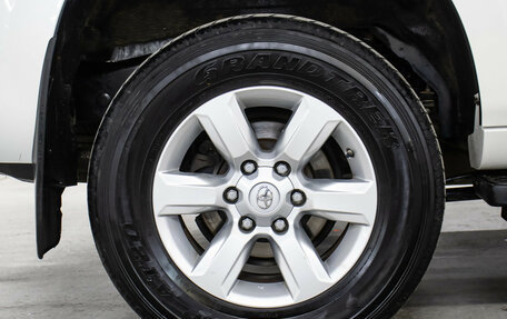 Toyota Land Cruiser Prado 150 рестайлинг 2, 2017 год, 4 649 000 рублей, 25 фотография