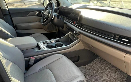 KIA Carnival, 2024 год, 4 030 000 рублей, 10 фотография