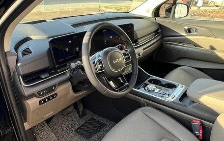 KIA Carnival, 2024 год, 4 030 000 рублей, 6 фотография