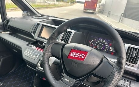 Honda Stepwgn IV, 2011 год, 1 290 000 рублей, 13 фотография