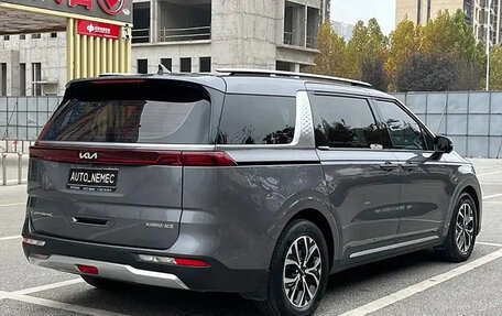 KIA Carnival, 2021 год, 2 650 000 рублей, 3 фотография