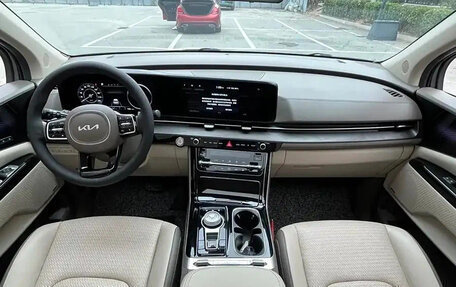 KIA Carnival, 2021 год, 2 650 000 рублей, 9 фотография