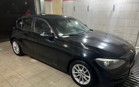 BMW 1 серия, 2011 год, 1 950 000 рублей, 6 фотография
