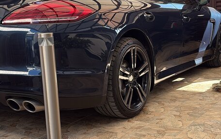 Porsche Panamera II рестайлинг, 2011 год, 2 000 000 рублей, 2 фотография