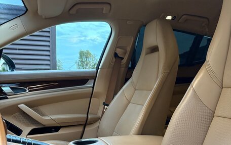 Porsche Panamera II рестайлинг, 2011 год, 2 000 000 рублей, 10 фотография