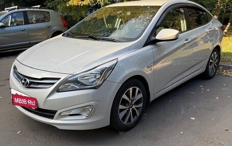 Hyundai Solaris II рестайлинг, 2015 год, 1 250 000 рублей, 4 фотография