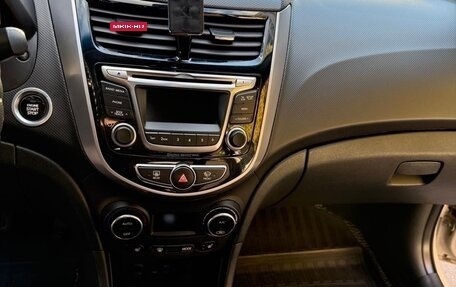 Hyundai Solaris II рестайлинг, 2015 год, 1 250 000 рублей, 9 фотография