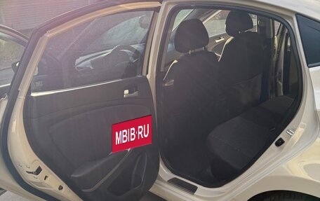 Hyundai Solaris II рестайлинг, 2015 год, 1 250 000 рублей, 6 фотография