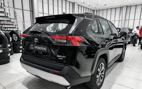 Toyota RAV4, 2025 год, 4 380 000 рублей, 6 фотография