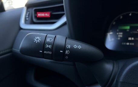 Toyota RAV4, 2025 год, 3 990 000 рублей, 13 фотография