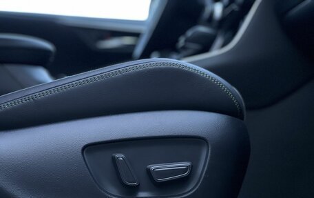 Toyota RAV4, 2025 год, 3 990 000 рублей, 29 фотография