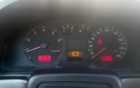 Audi A4, 2000 год, 400 000 рублей, 9 фотография