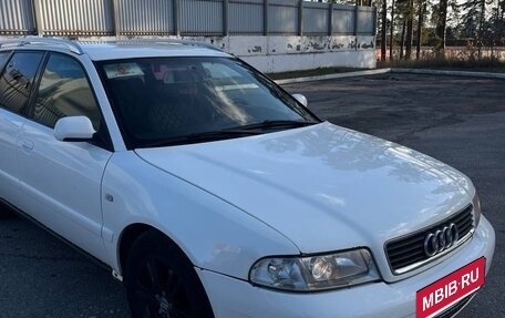 Audi A4, 2000 год, 400 000 рублей, 2 фотография