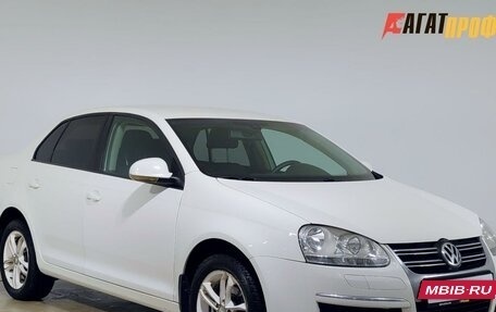 Volkswagen Jetta VI, 2009 год, 450 000 рублей, 3 фотография