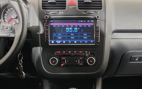 Volkswagen Jetta VI, 2009 год, 450 000 рублей, 11 фотография