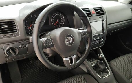 Volkswagen Jetta VI, 2009 год, 450 000 рублей, 12 фотография
