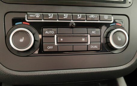 Volkswagen Jetta VI, 2009 год, 450 000 рублей, 19 фотография