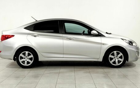 Hyundai Solaris II рестайлинг, 2011 год, 770 000 рублей, 4 фотография