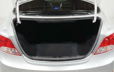 Hyundai Solaris II рестайлинг, 2011 год, 770 000 рублей, 12 фотография