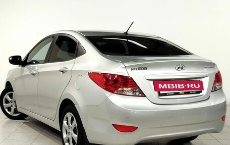 Hyundai Solaris II рестайлинг, 2011 год, 770 000 рублей, 7 фотография