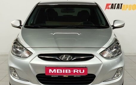 Hyundai Solaris II рестайлинг, 2011 год, 770 000 рублей, 2 фотография