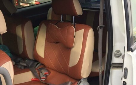 Nissan Serena II, 2000 год, 850 000 рублей, 12 фотография