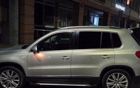 Volkswagen Tiguan I, 2011 год, 1 140 000 рублей, 2 фотография