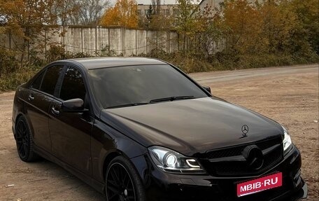 Mercedes-Benz C-Класс, 2012 год, 1 600 000 рублей, 1 фотография