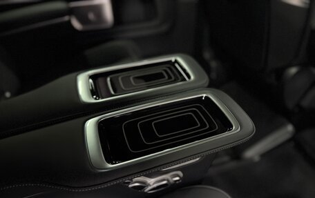 Mercedes-Benz V-Класс, 2025 год, 17 890 000 рублей, 15 фотография