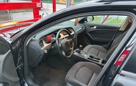 Audi A4, 2011 год, 1 700 000 рублей, 22 фотография