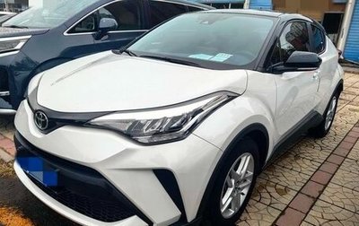 Toyota C-HR I рестайлинг, 2022 год, 2 000 000 рублей, 1 фотография