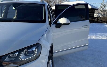 Volkswagen Touareg III, 2013 год, 2 350 000 рублей, 2 фотография