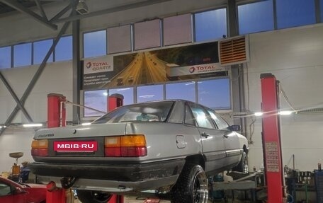 Audi 100, 1984 год, 550 000 рублей, 2 фотография