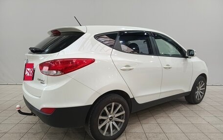 Hyundai Tucson III, 2010 год, 1 229 000 рублей, 6 фотография