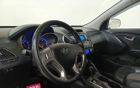 Hyundai Tucson III, 2010 год, 1 229 000 рублей, 12 фотография