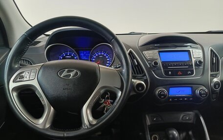 Hyundai Tucson III, 2010 год, 1 229 000 рублей, 15 фотография