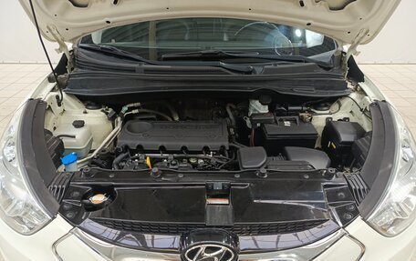 Hyundai Tucson III, 2010 год, 1 229 000 рублей, 22 фотография