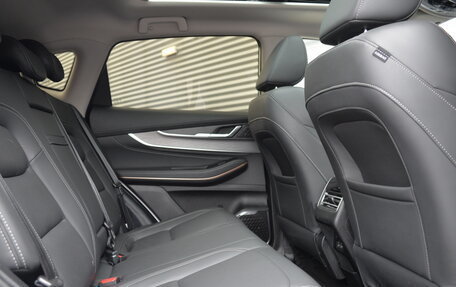 CheryExeed LX, 2022 год, 1 690 000 рублей, 32 фотография