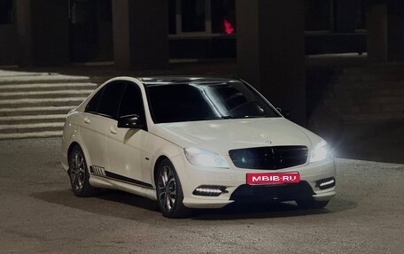 Mercedes-Benz C-Класс, 2011 год, 1 350 000 рублей, 1 фотография