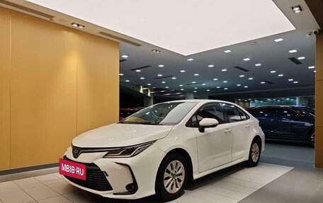 Toyota Corolla, 2021 год, 1 250 000 рублей, 3 фотография