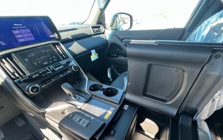 Lexus LX, 2025 год, 22 000 000 рублей, 3 фотография