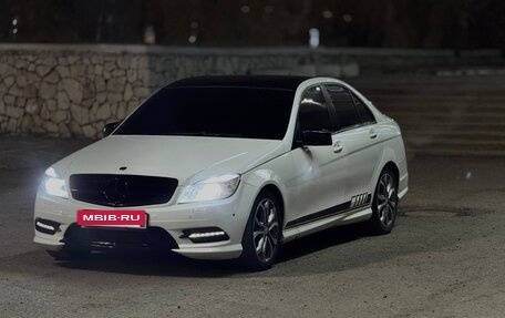 Mercedes-Benz C-Класс, 2011 год, 1 350 000 рублей, 2 фотография