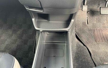 Toyota Wish II, 2013 год, 1 290 000 рублей, 17 фотография