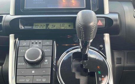 Toyota Wish II, 2013 год, 1 290 000 рублей, 16 фотография