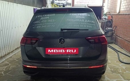 Volkswagen Tiguan II, 2021 год, 2 850 000 рублей, 4 фотография